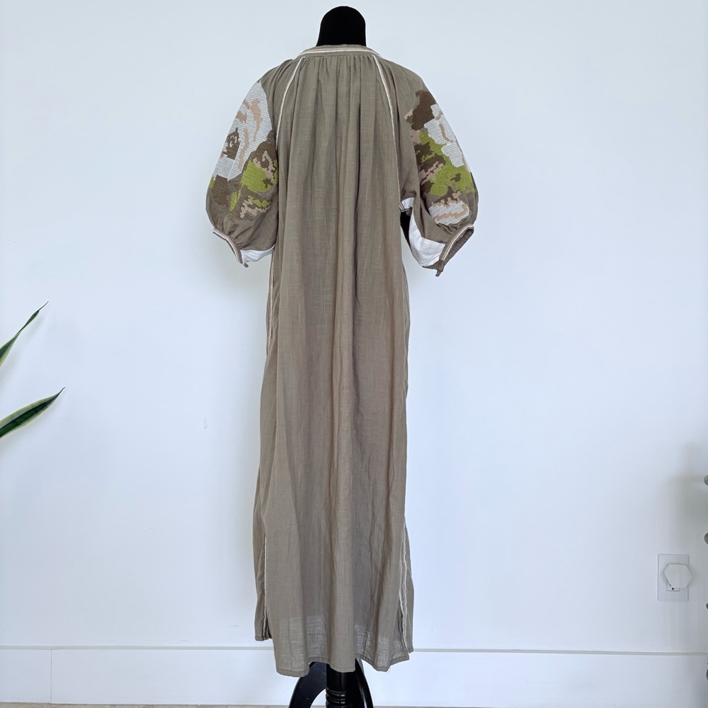 Embroidered Linen Maxi Dress. - Picture 7 of 9